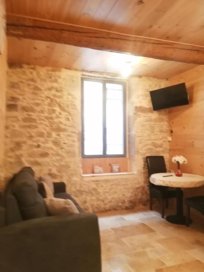 Studio Au Centre Ville De Каркассонн Екстер'єр фото